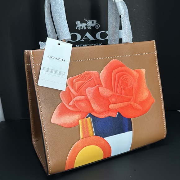 Coach X Tom Wesselmann Cashin Carry Tote 22 Leather Flower Floral ca128 Bag NWT - Picture 4 of 9